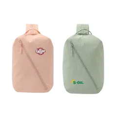 초경량 사선 지퍼 파우치 슬링백 Z700 상품 이미지