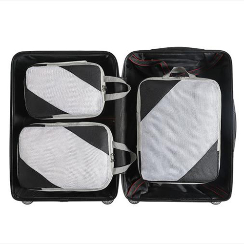  �÷��� ���Ǽ��� ����� �����Ŀ�ġ 3�� ��Ʈ ĳ���������� ��ǰ ����