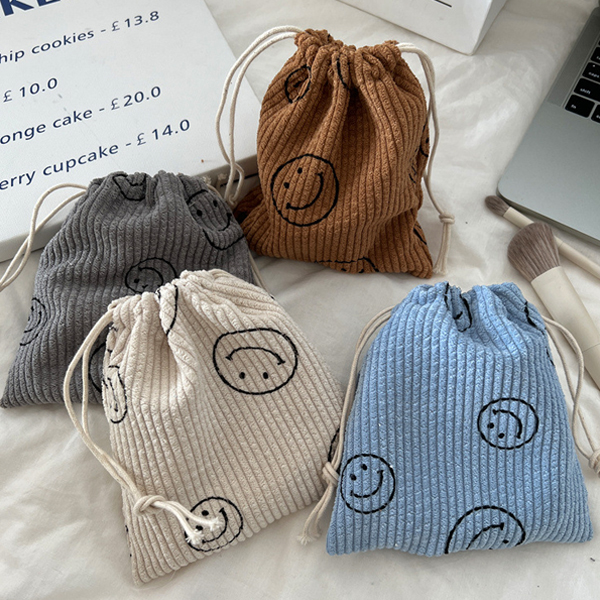  �̷�Ƽ �ٿ뵵 ������ �ڵ���� ������ ��Ʈ�� �Ŀ�ġ ��ǰ ����